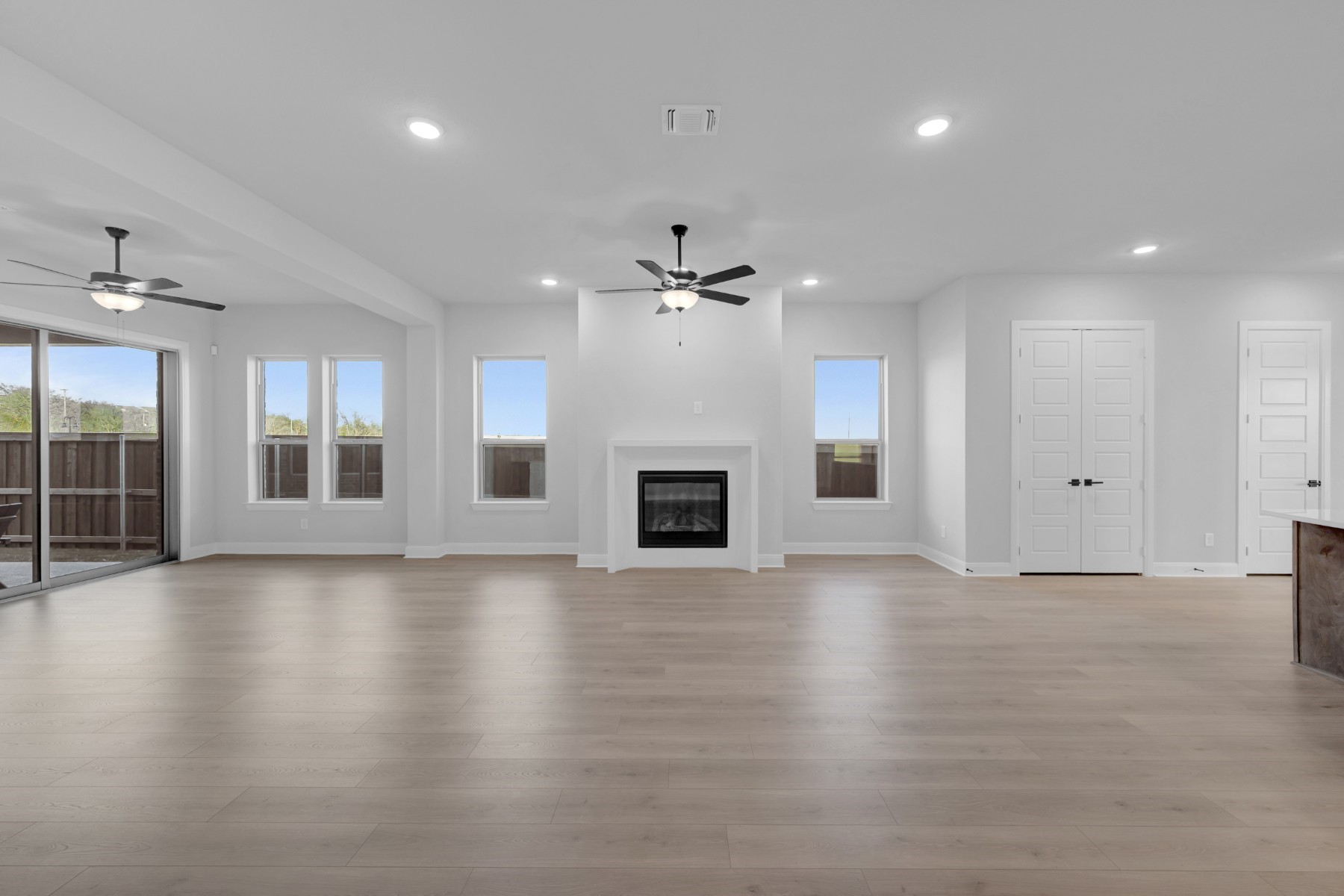 2085 Pine Grove Lane Arlington TX 76005
