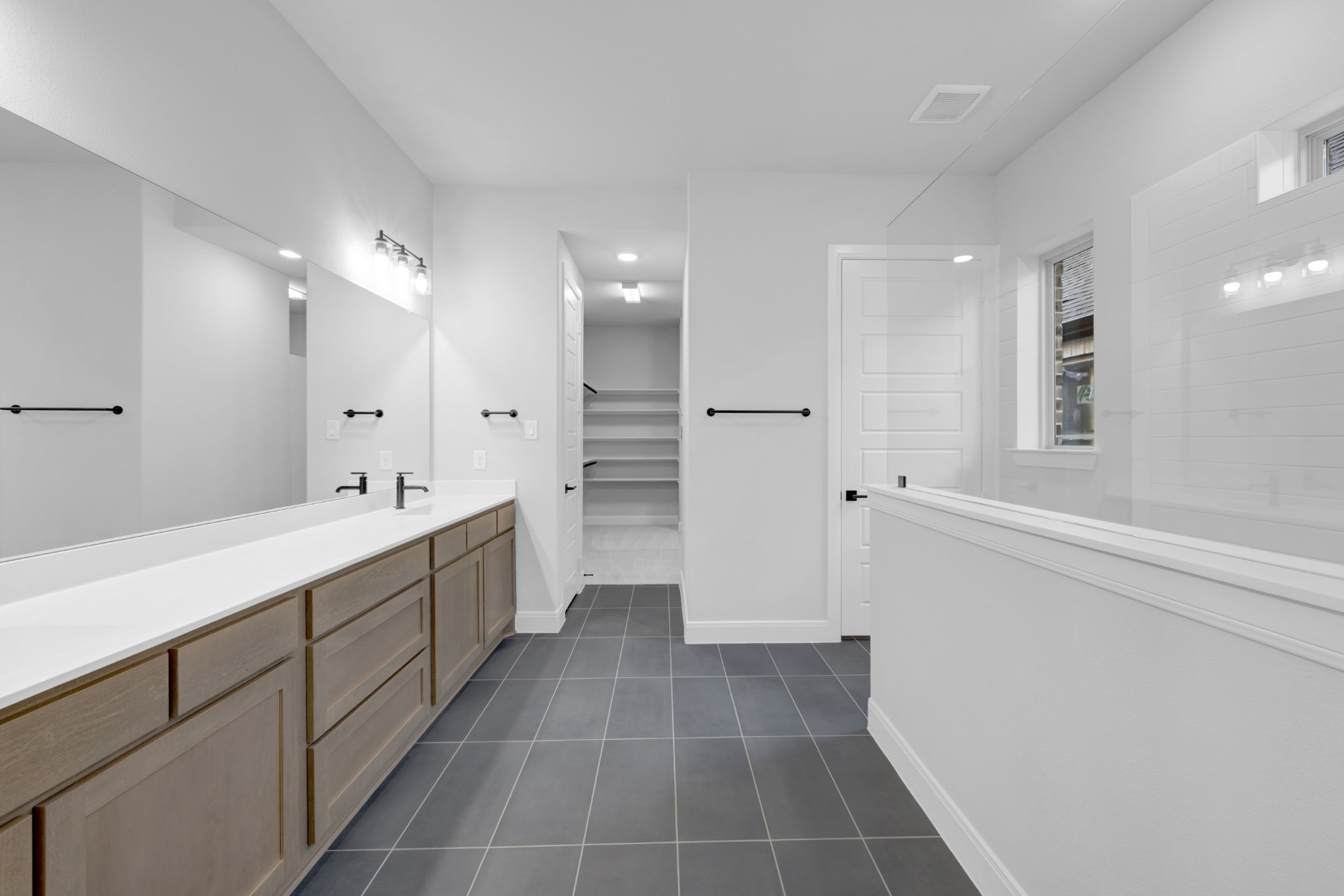 2085 Pine Grove Lane Arlington TX 76005