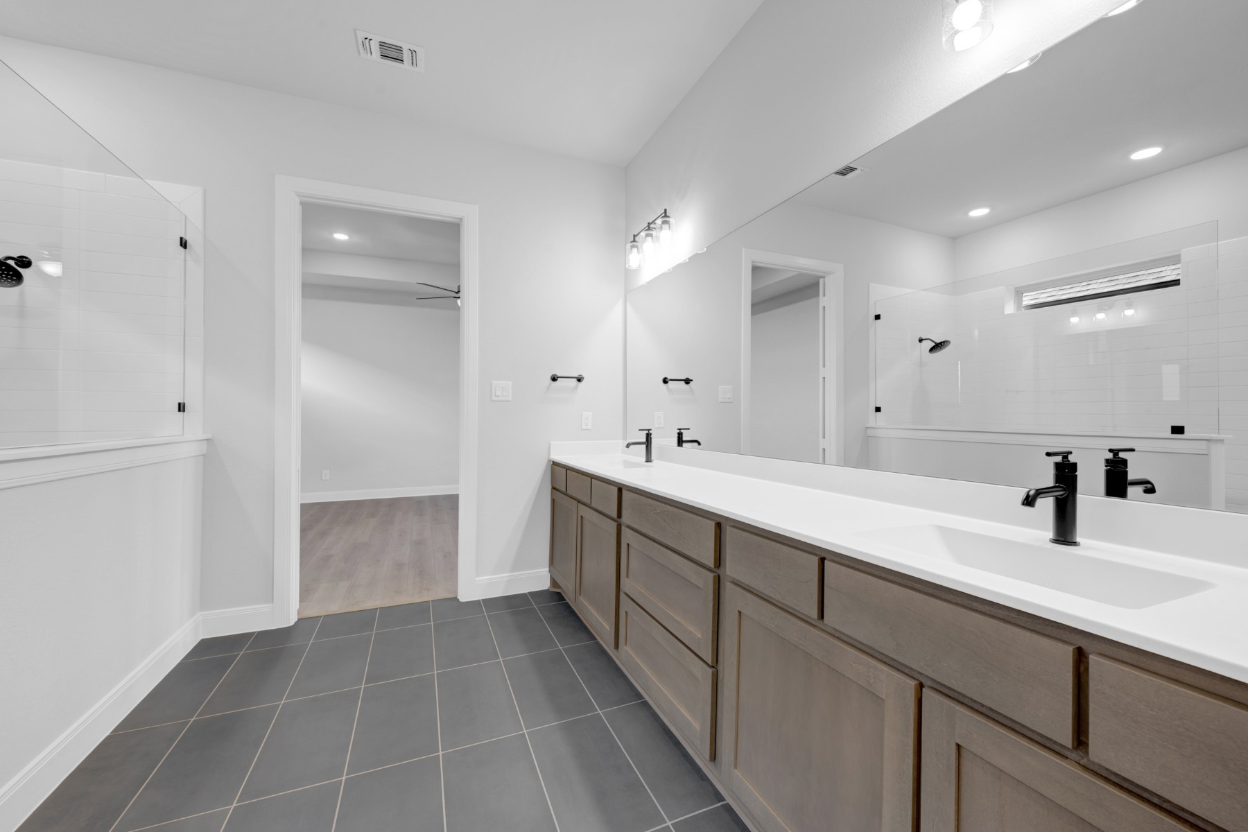 2085 Pine Grove Lane Arlington TX 76005
