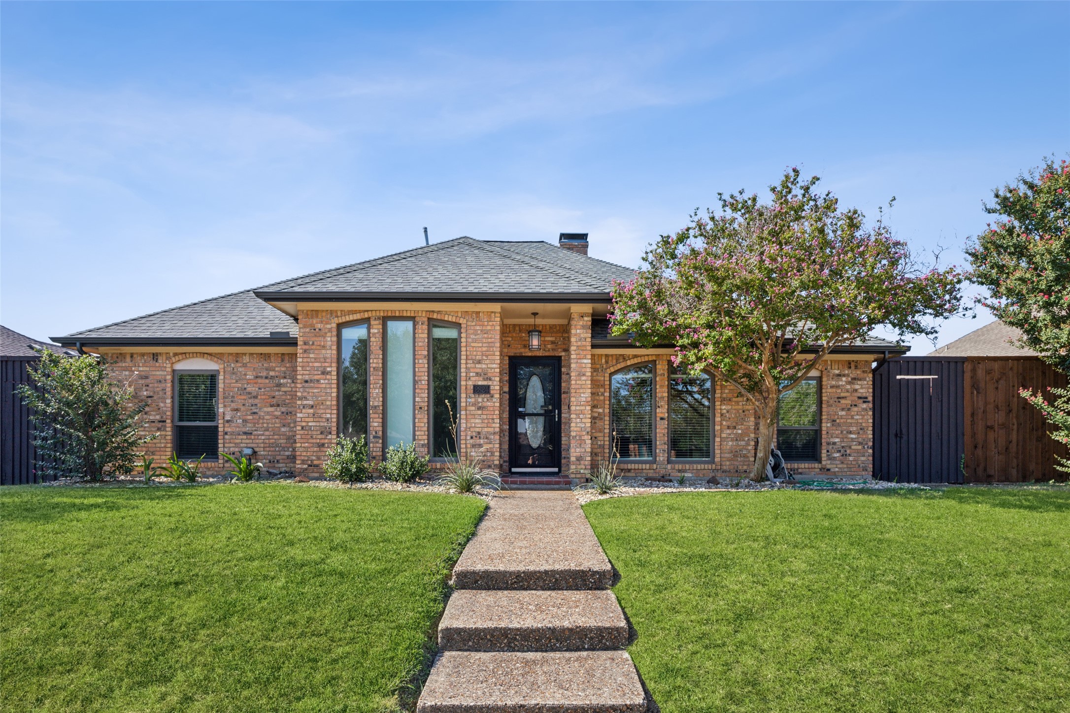2824 Gainesborough Drive Dallas TX 75287