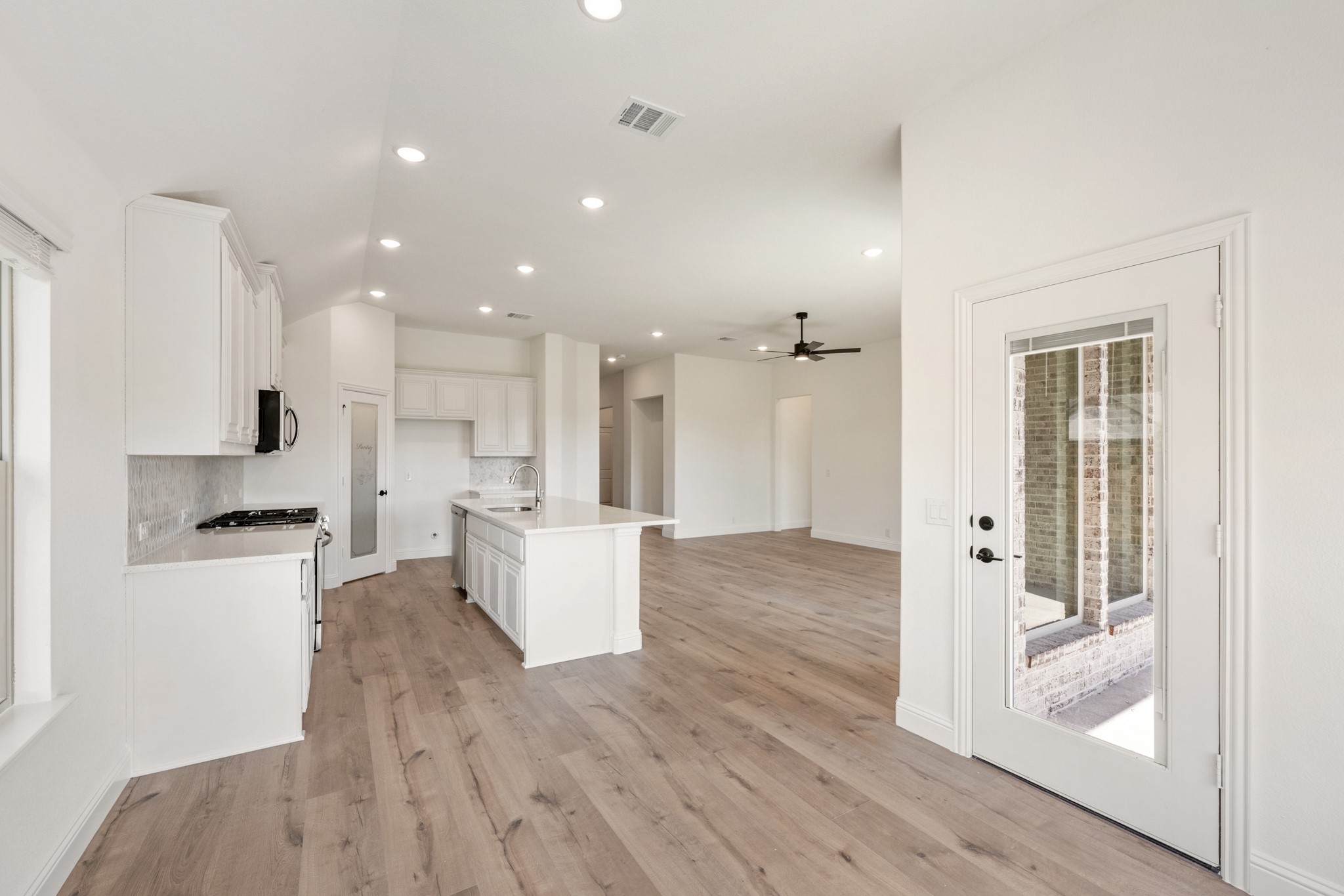 200 Sweetwater Drive Commerce TX 75428