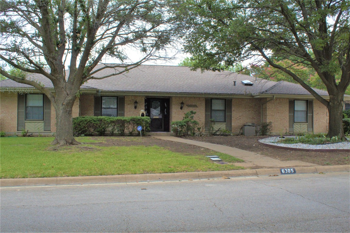 6305 Talgarth Court Fort Worth TX 76133
