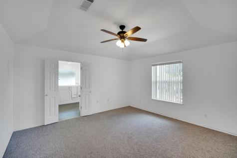1040 Vinewood Avenue Burleson TX 76028