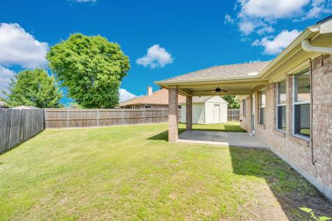 1040 Vinewood Avenue Burleson TX 76028
