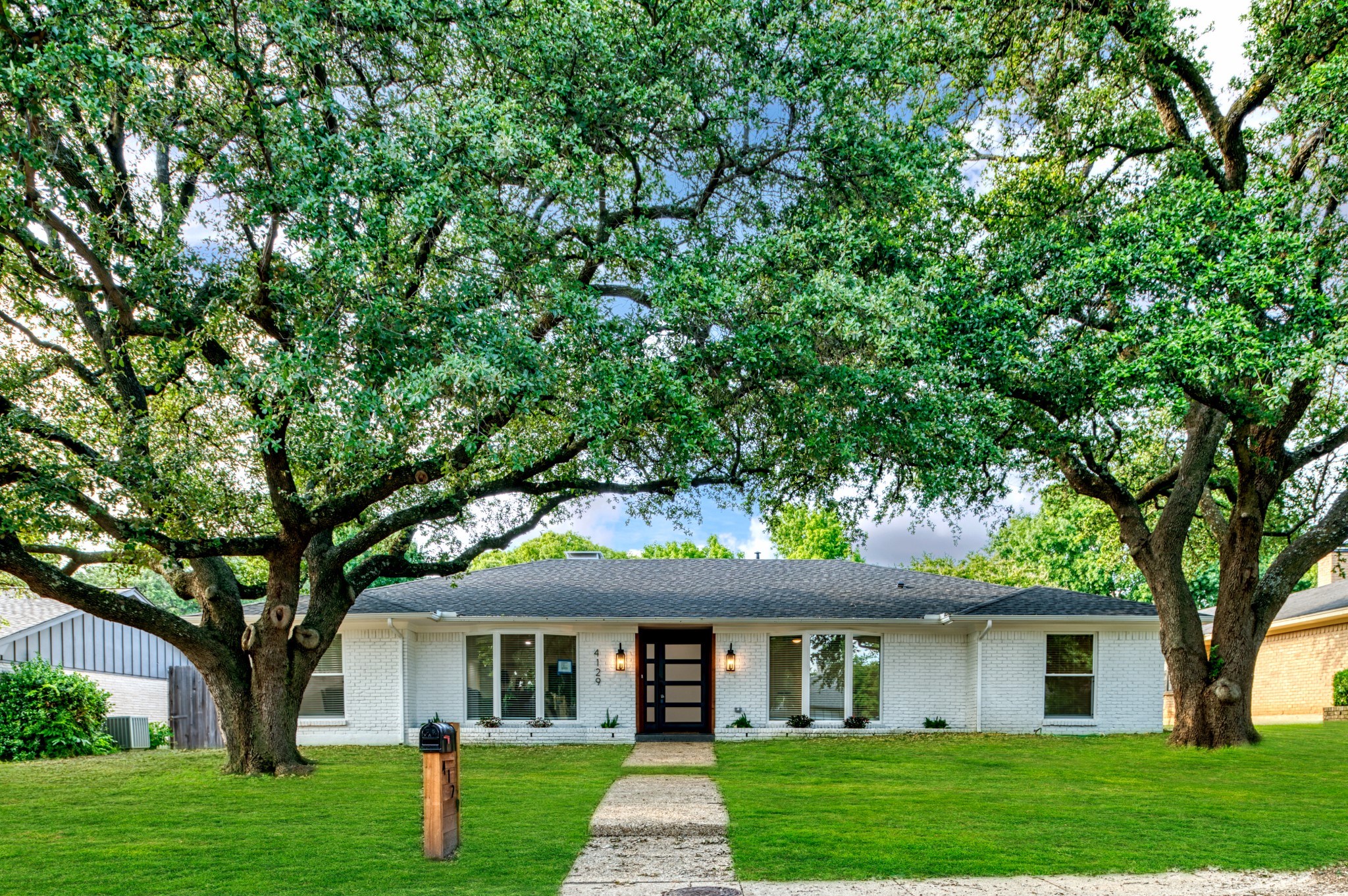 4129 Candlenut Lane Dallas TX 75244