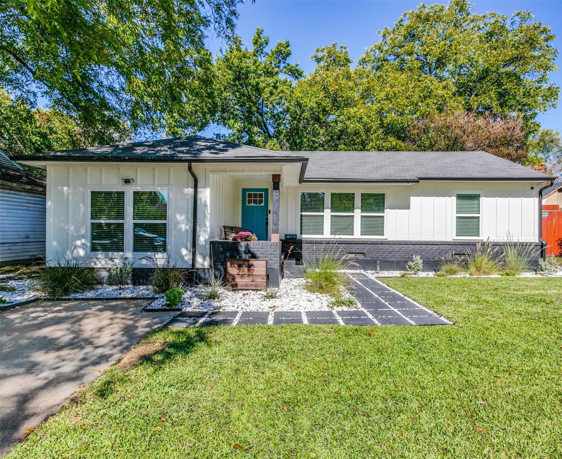 2817 Encino Drive Dallas TX 75228