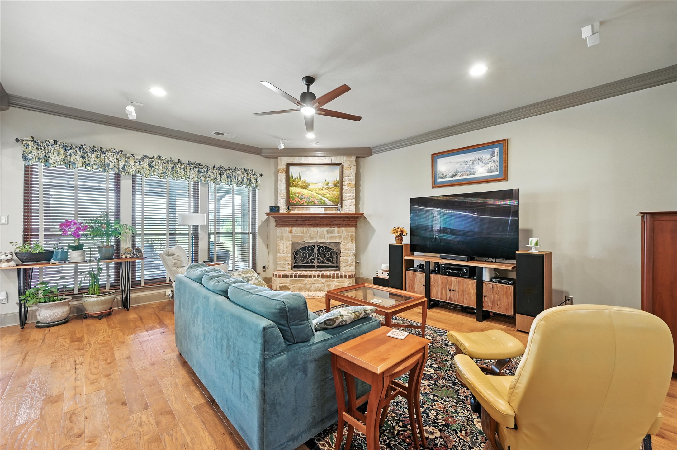 10204 County Road 213 Talty TX 75126