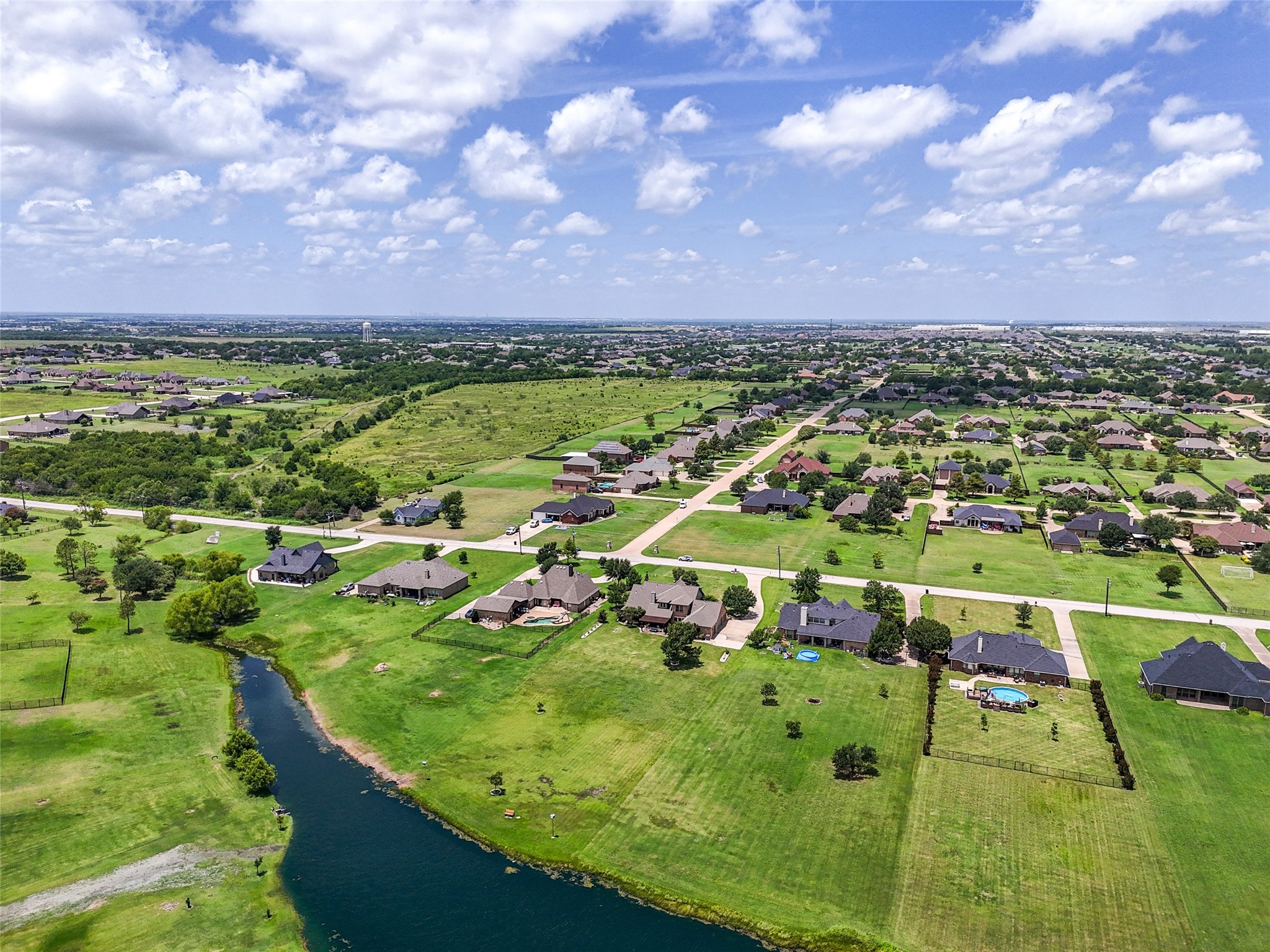 10204 County Road 213 Talty TX 75126