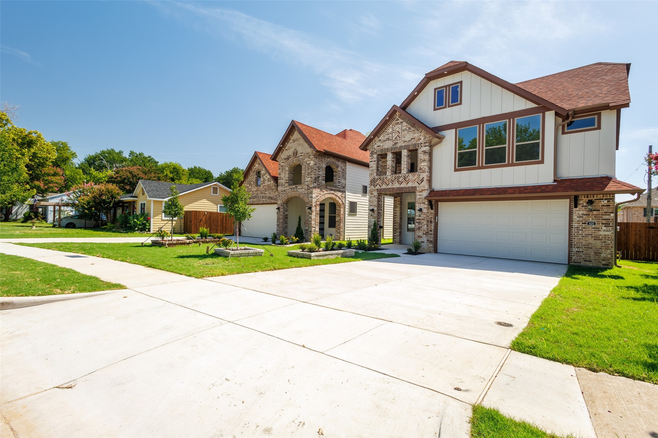 410 Larry Irving TX 75060