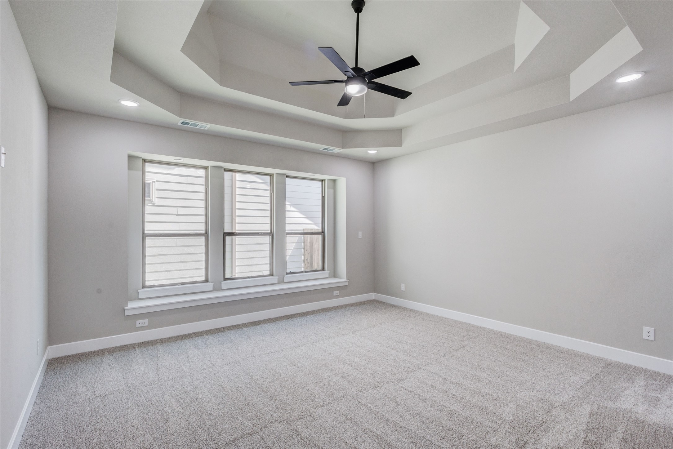 410 Larry Irving TX 75060