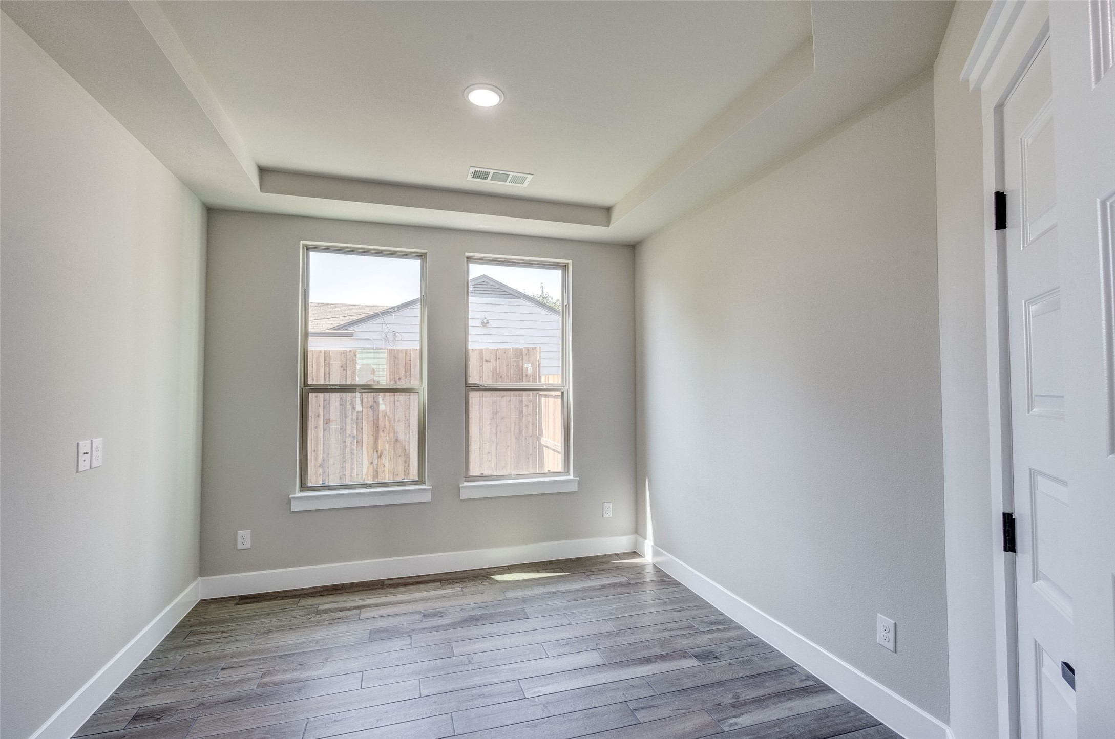 410 Larry Irving TX 75060