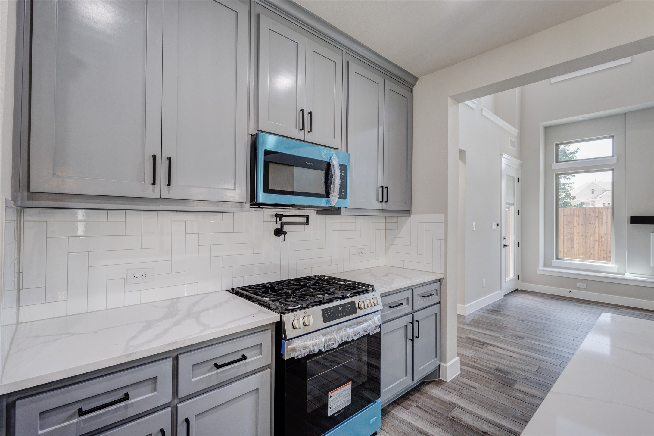 410 Larry Irving TX 75060