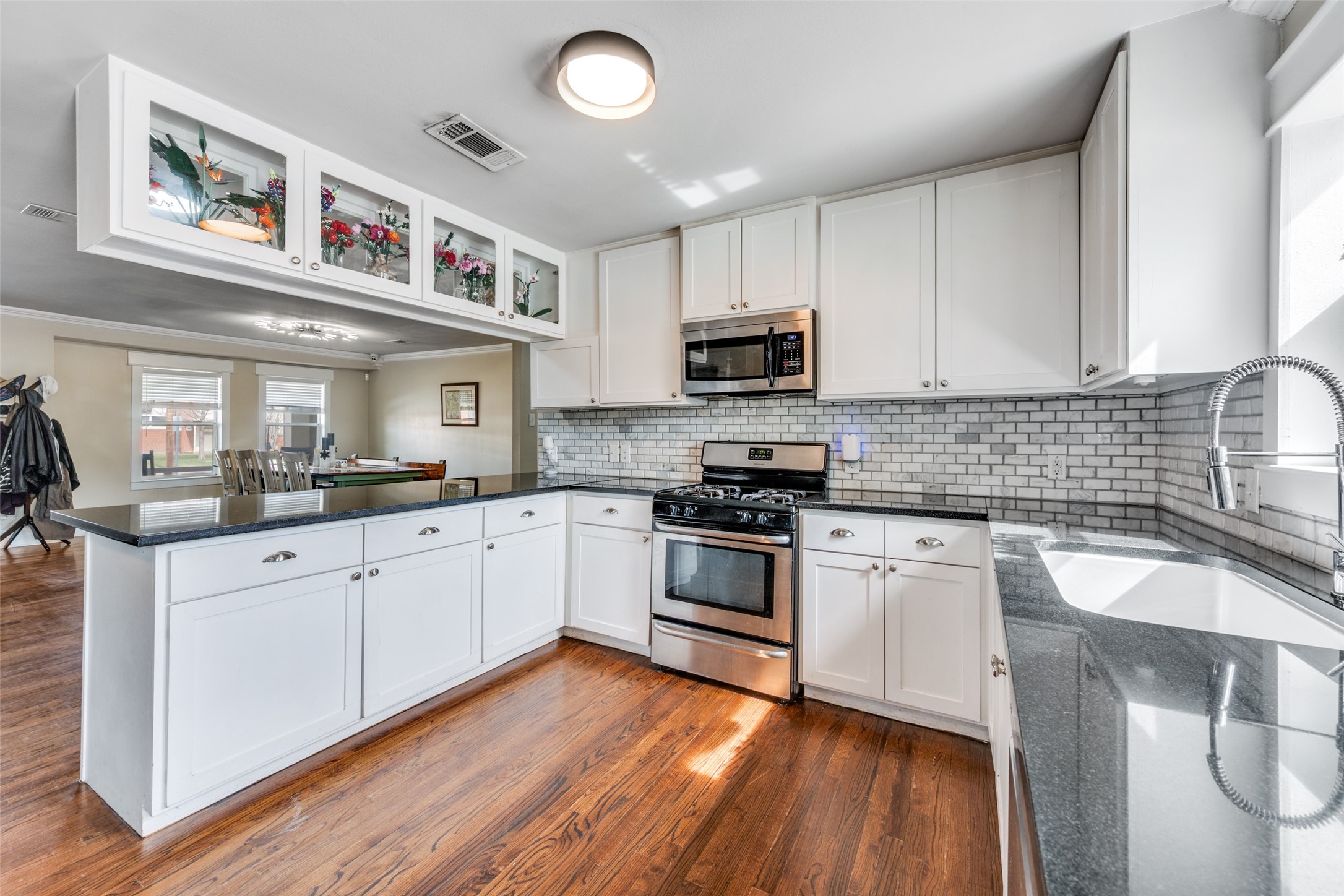1113 Carlock Street Fort Worth TX 76110