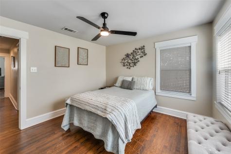 1113 Carlock Street Fort Worth TX 76110