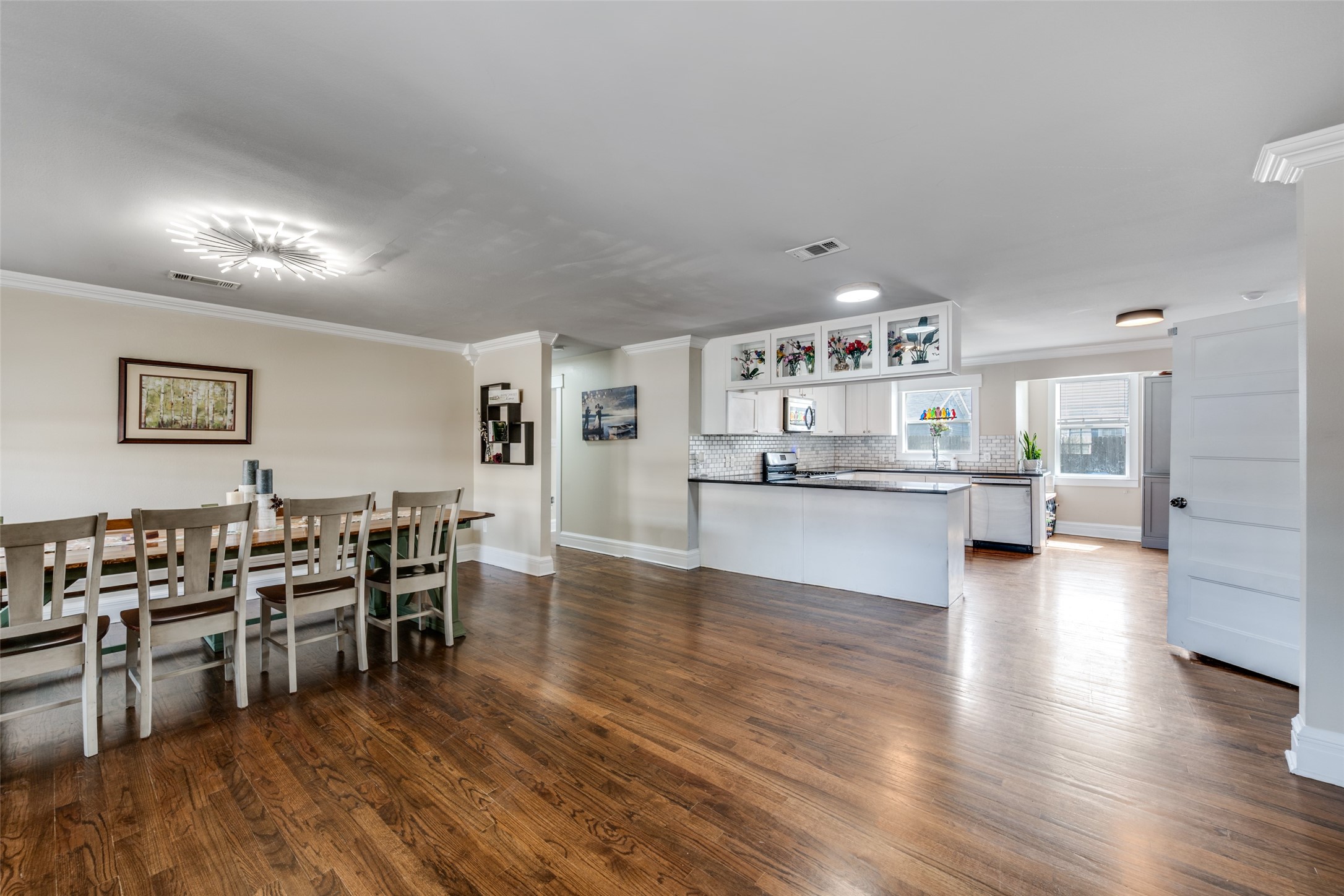 1113 Carlock Street Fort Worth TX 76110
