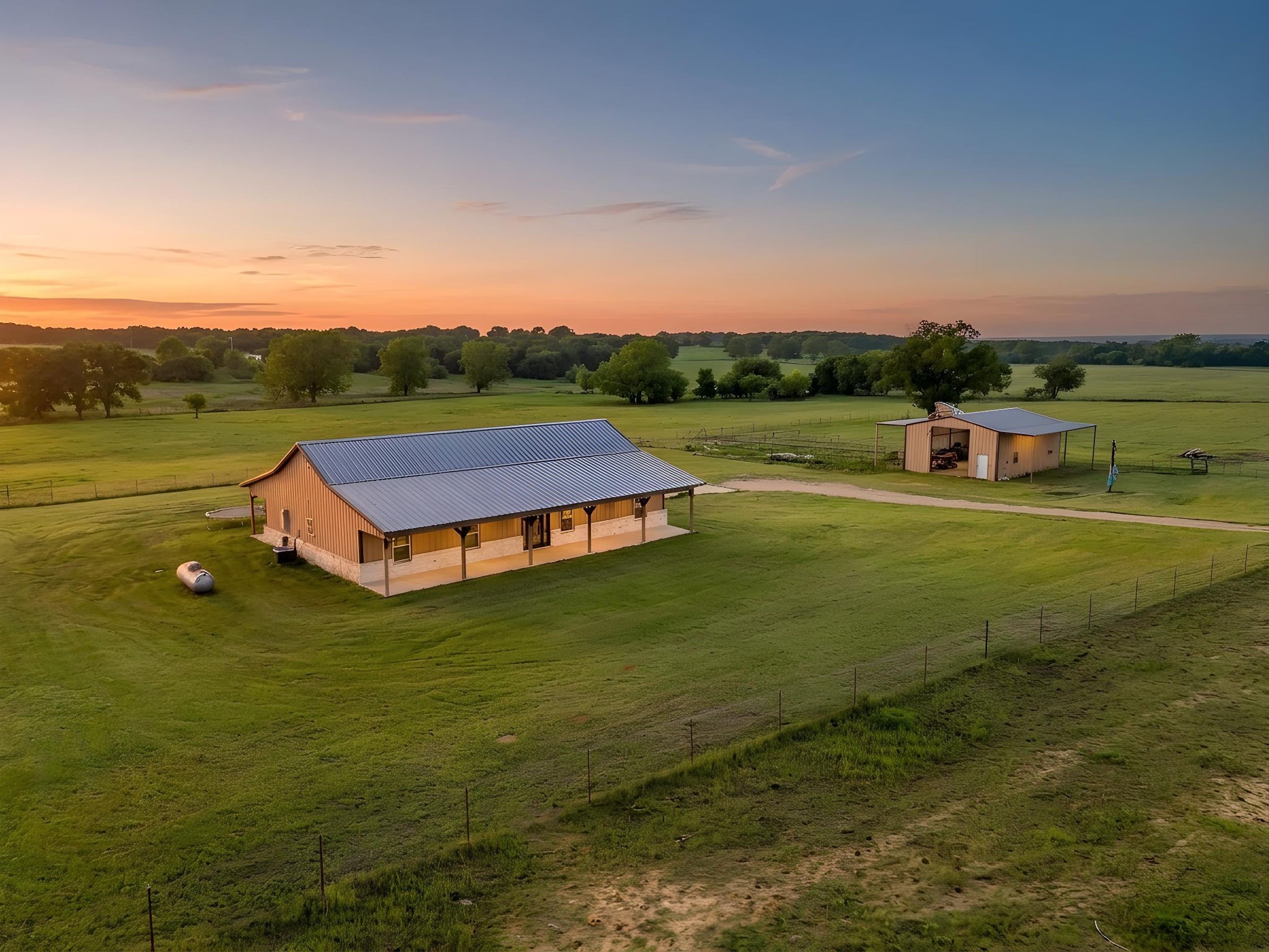 184 Hcr 1439 Covington TX 76636