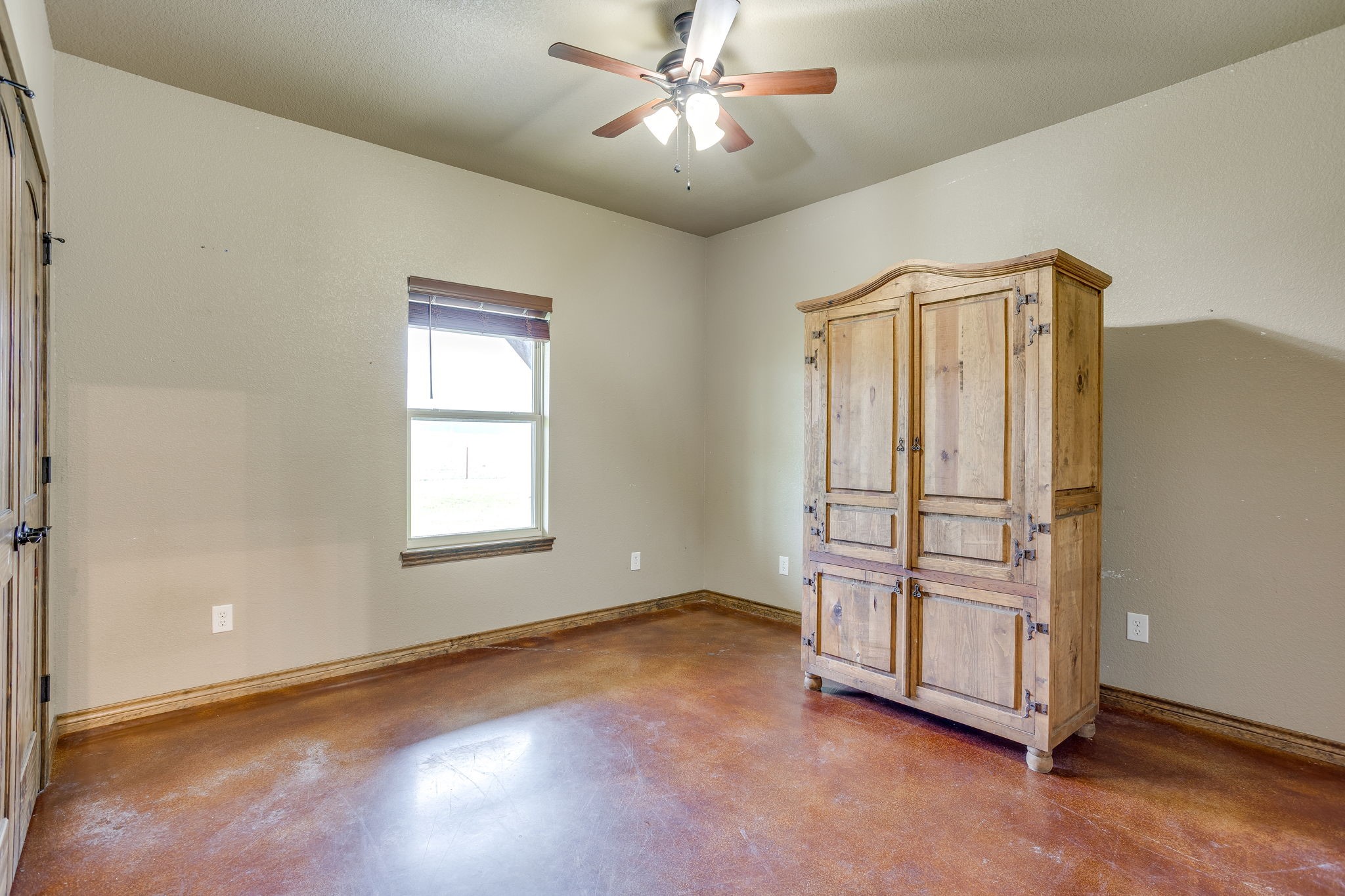 184 Hcr 1439 Covington TX 76636