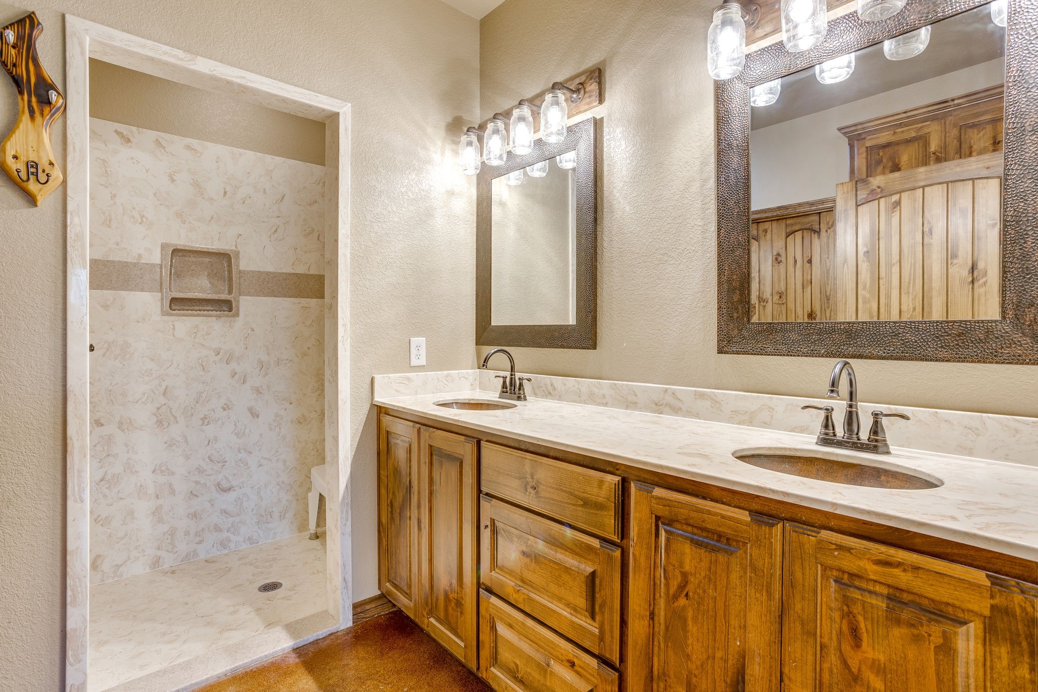 184 Hcr 1439 Covington TX 76636