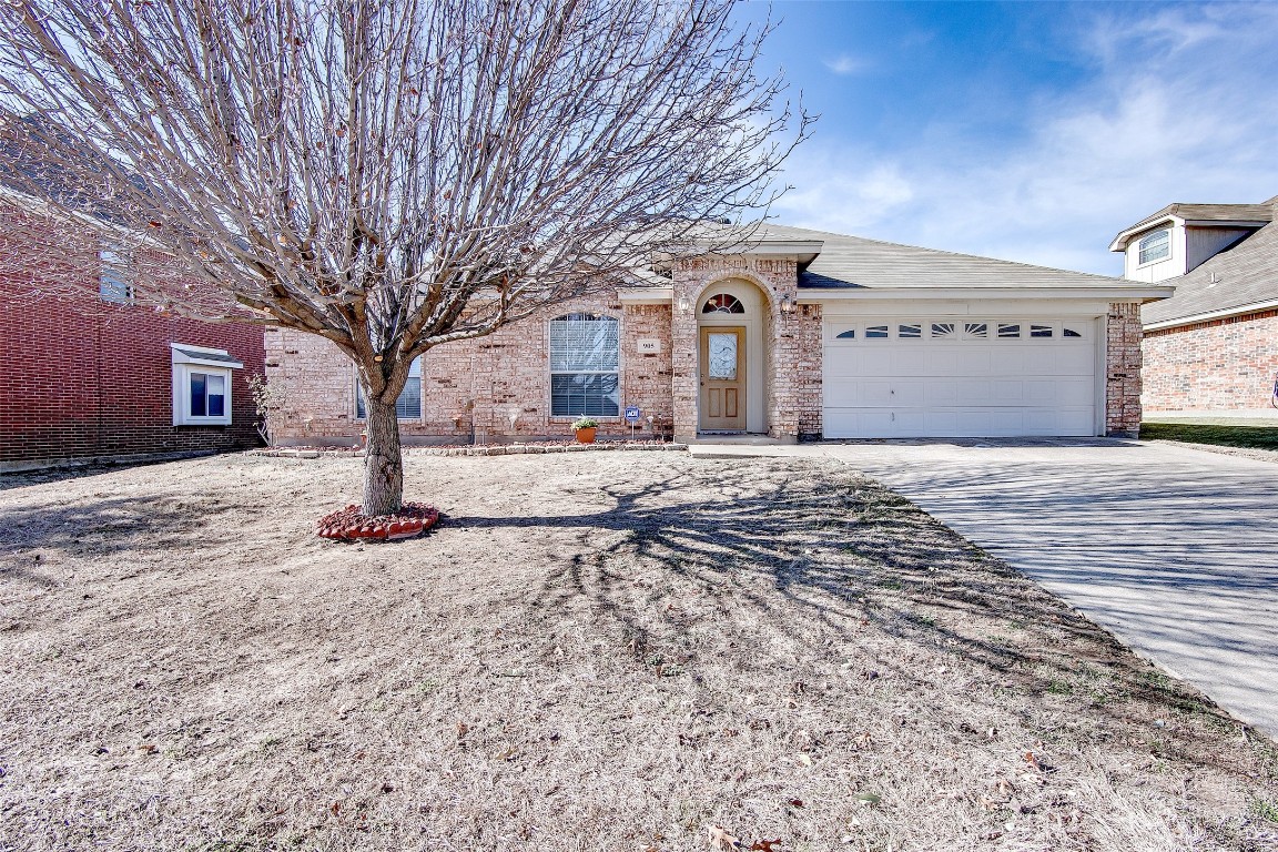 905 Mesquite Drive Burleson TX 76028