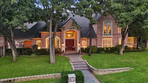 5009 Deerwood Park Drive Arlington TX 76017