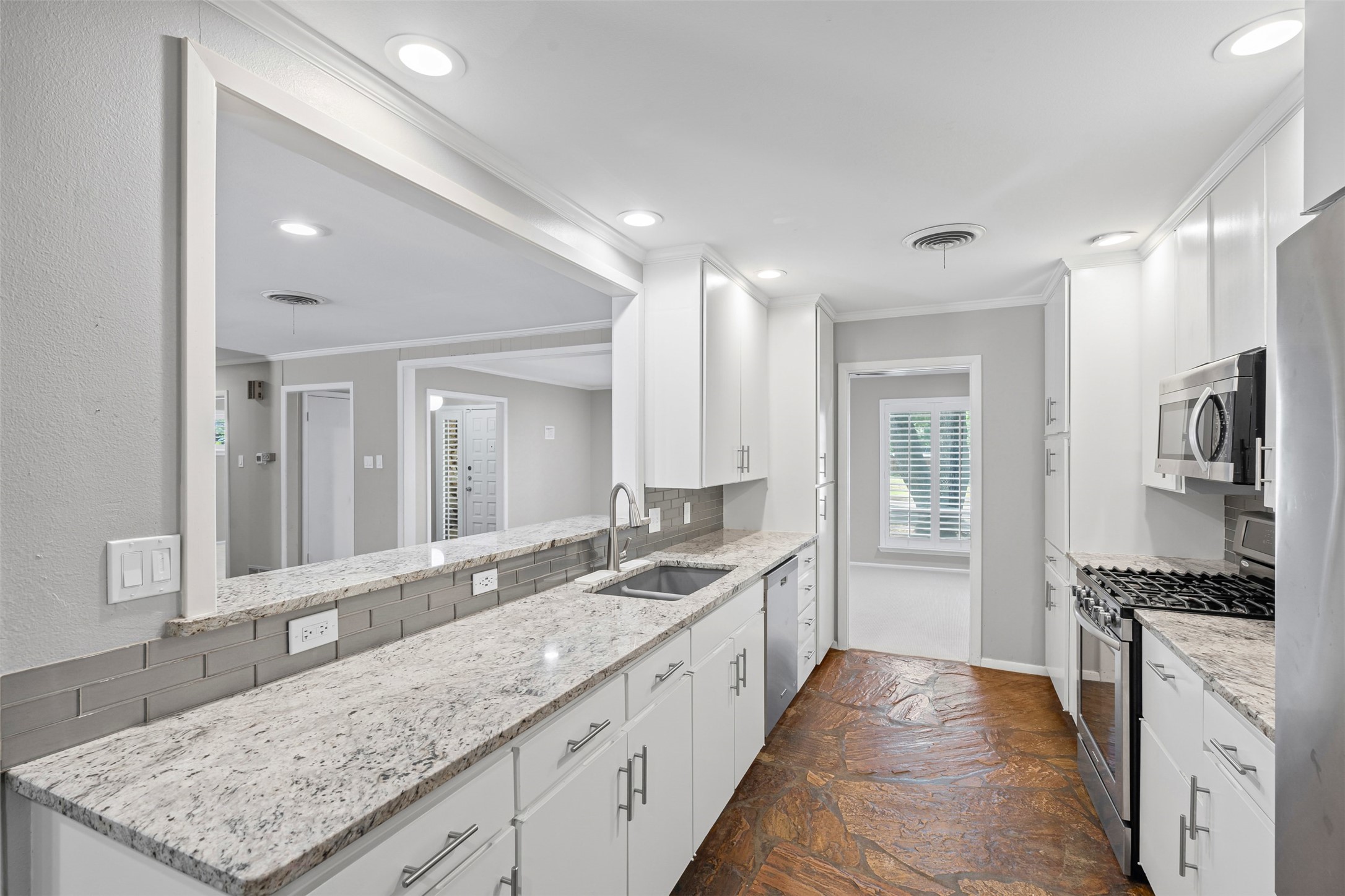 4360 Whitfield Avenue Fort Worth TX 76109