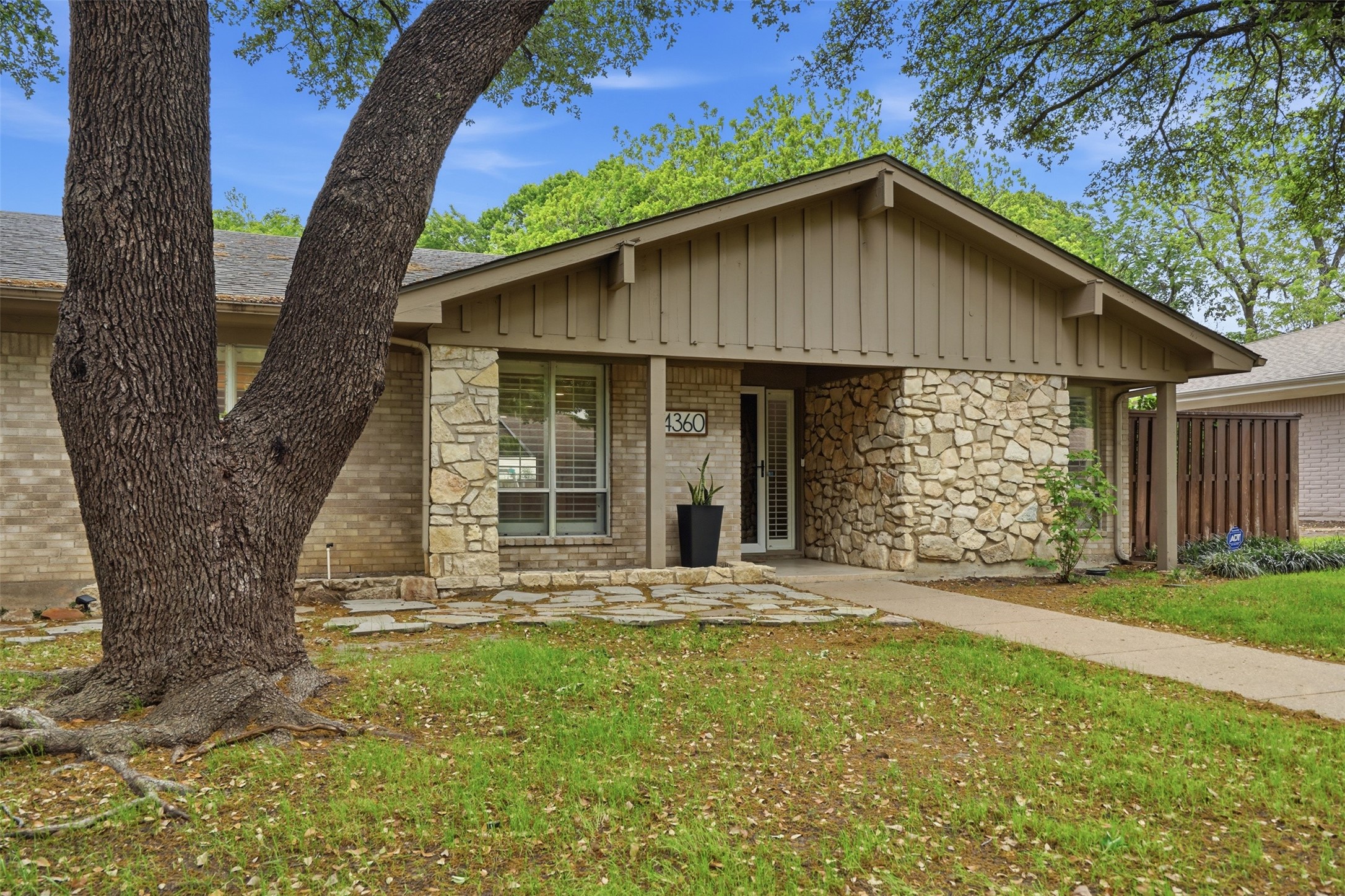 4360 Whitfield Avenue Fort Worth TX 76109