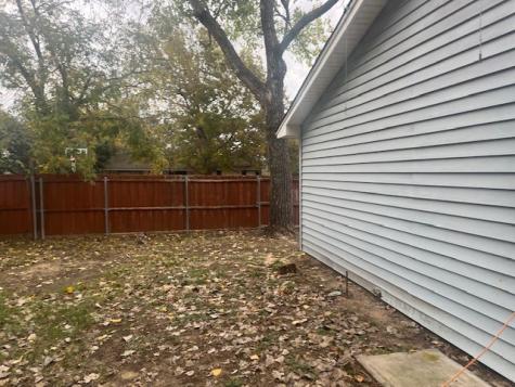 1427 Noble Street Denton TX 76209