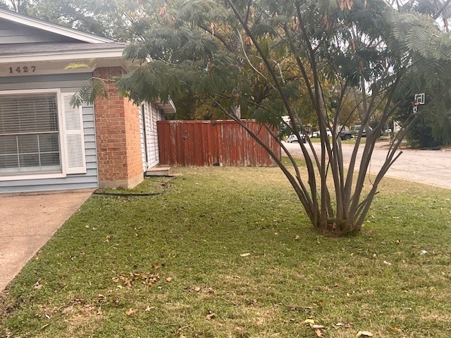 1427 Noble Street Denton TX 76209