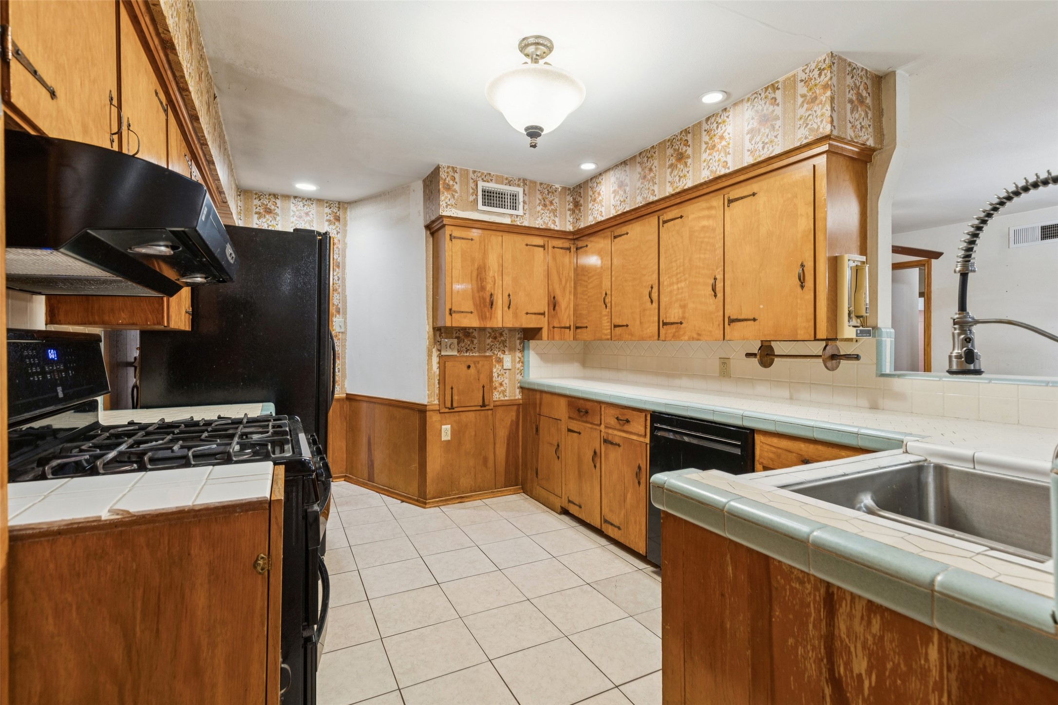 1618 Loree Drive Dallas TX 75228