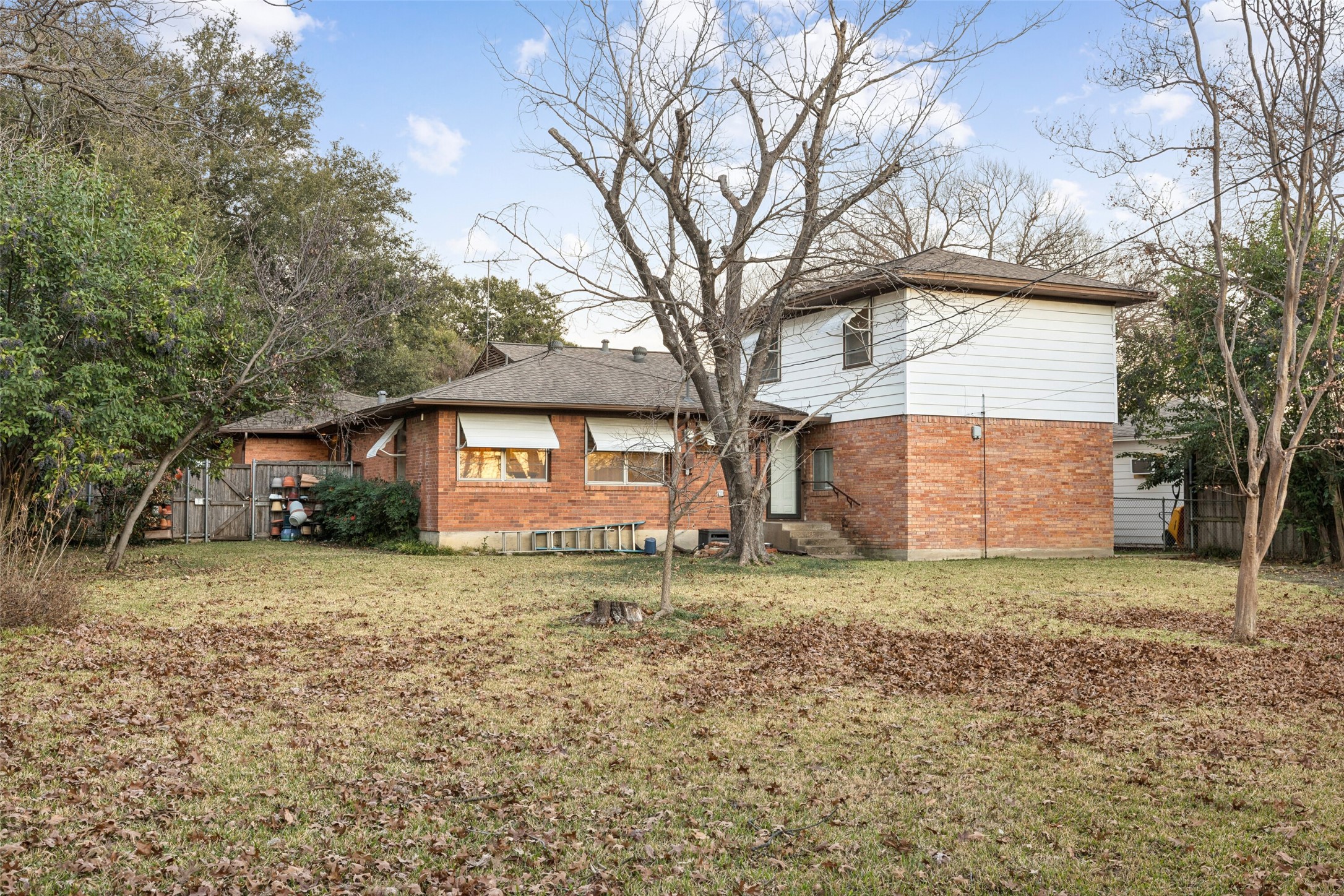 1618 Loree Drive Dallas TX 75228