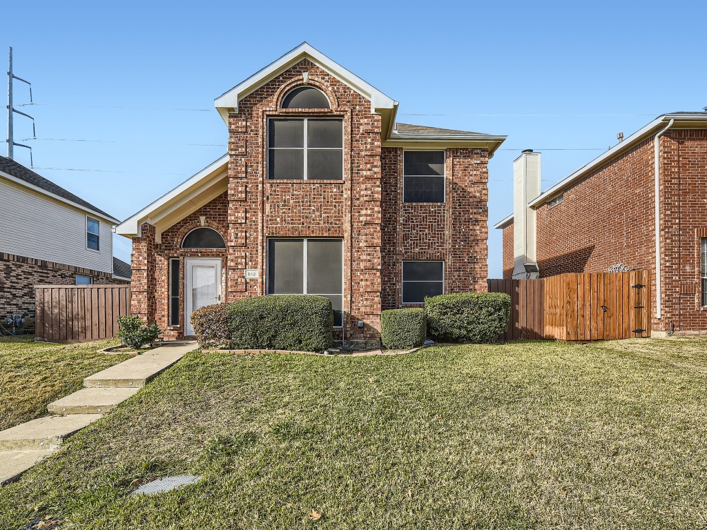 812 Cobblestone Drive Lewisville TX 75067