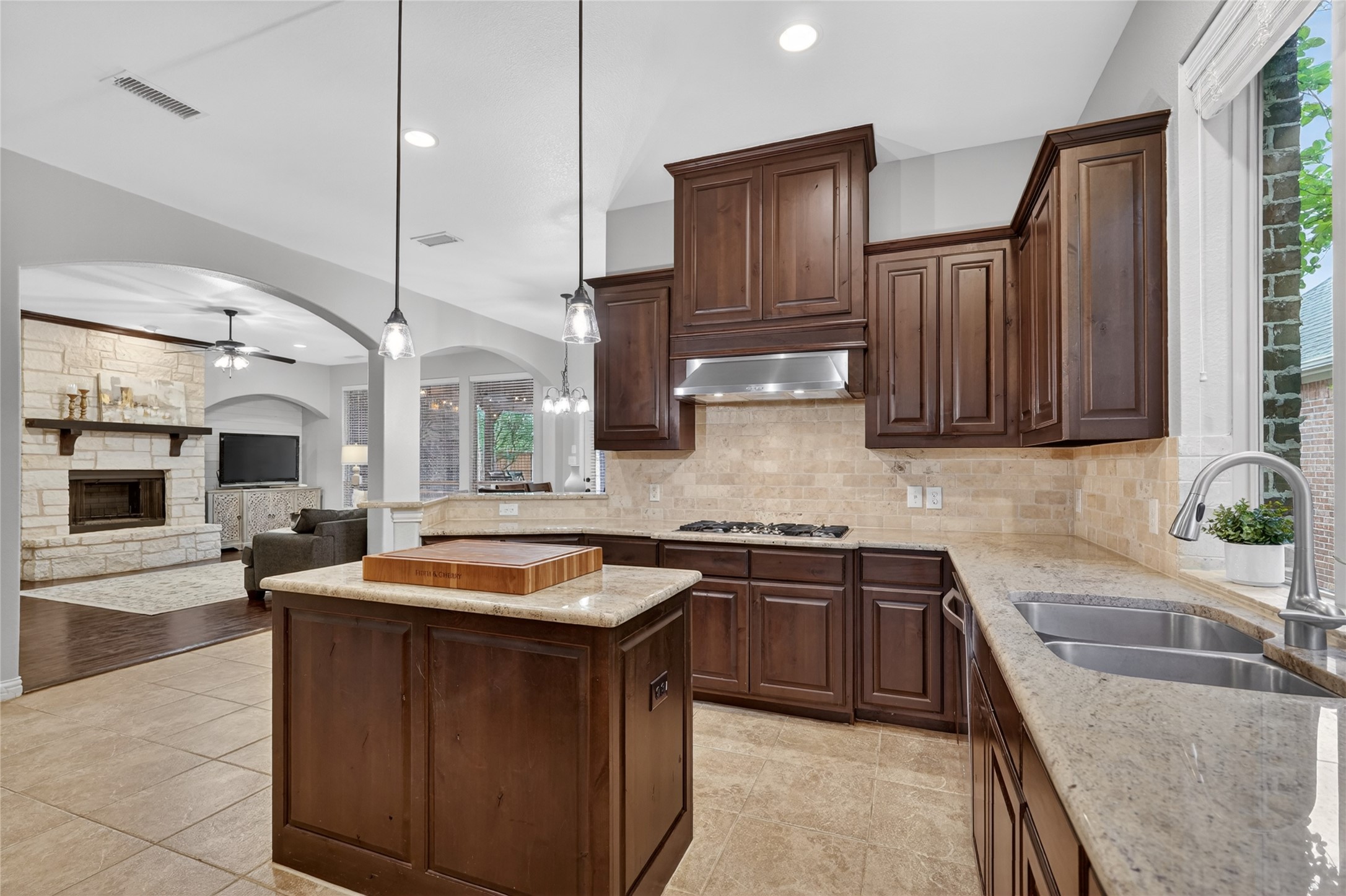 3505 Meadow Bluff Lane Sachse TX 75048