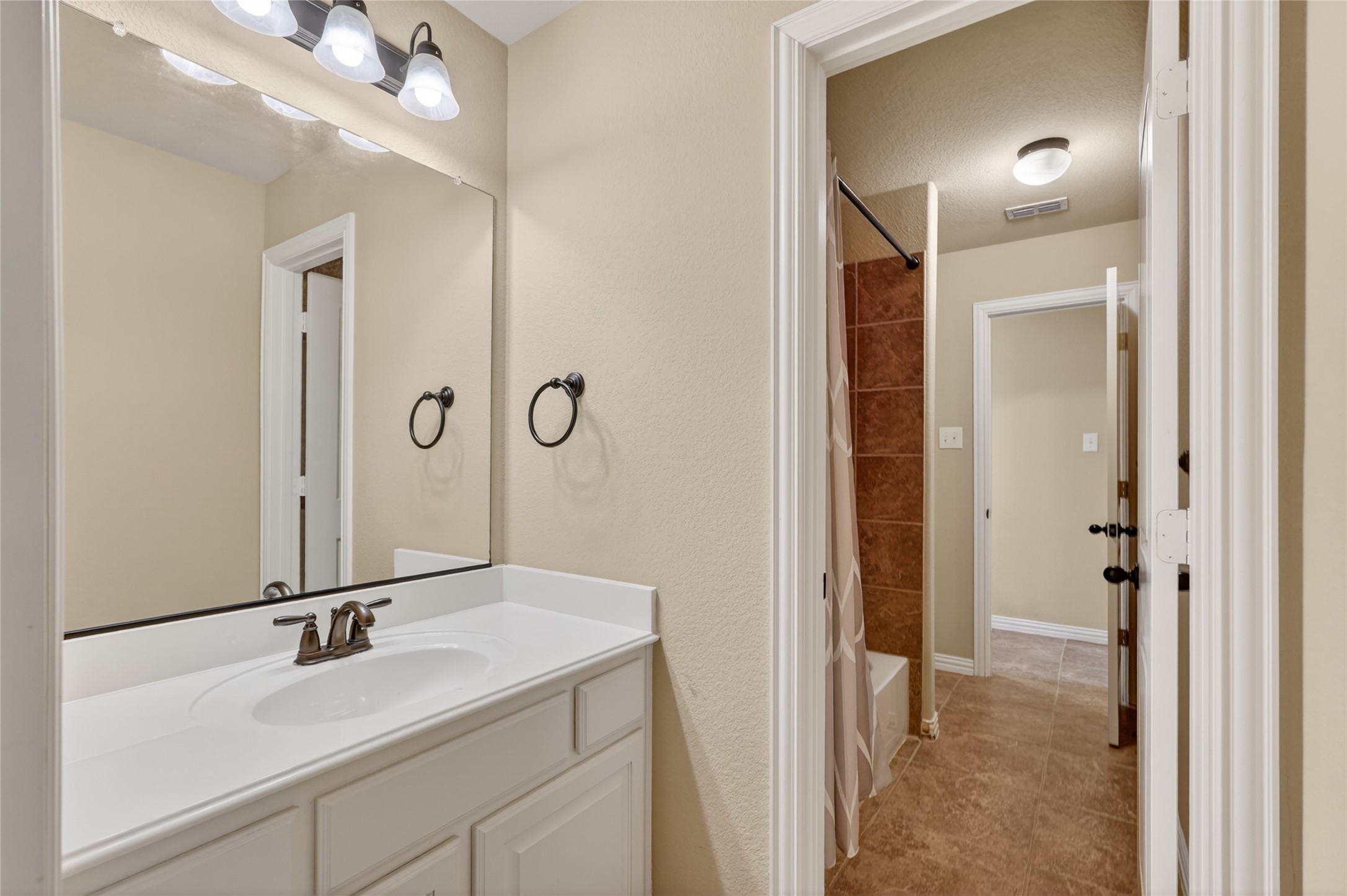 3505 Meadow Bluff Lane Sachse TX 75048