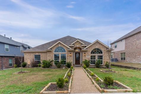 1837 Lakeview Drive Desoto TX 75115