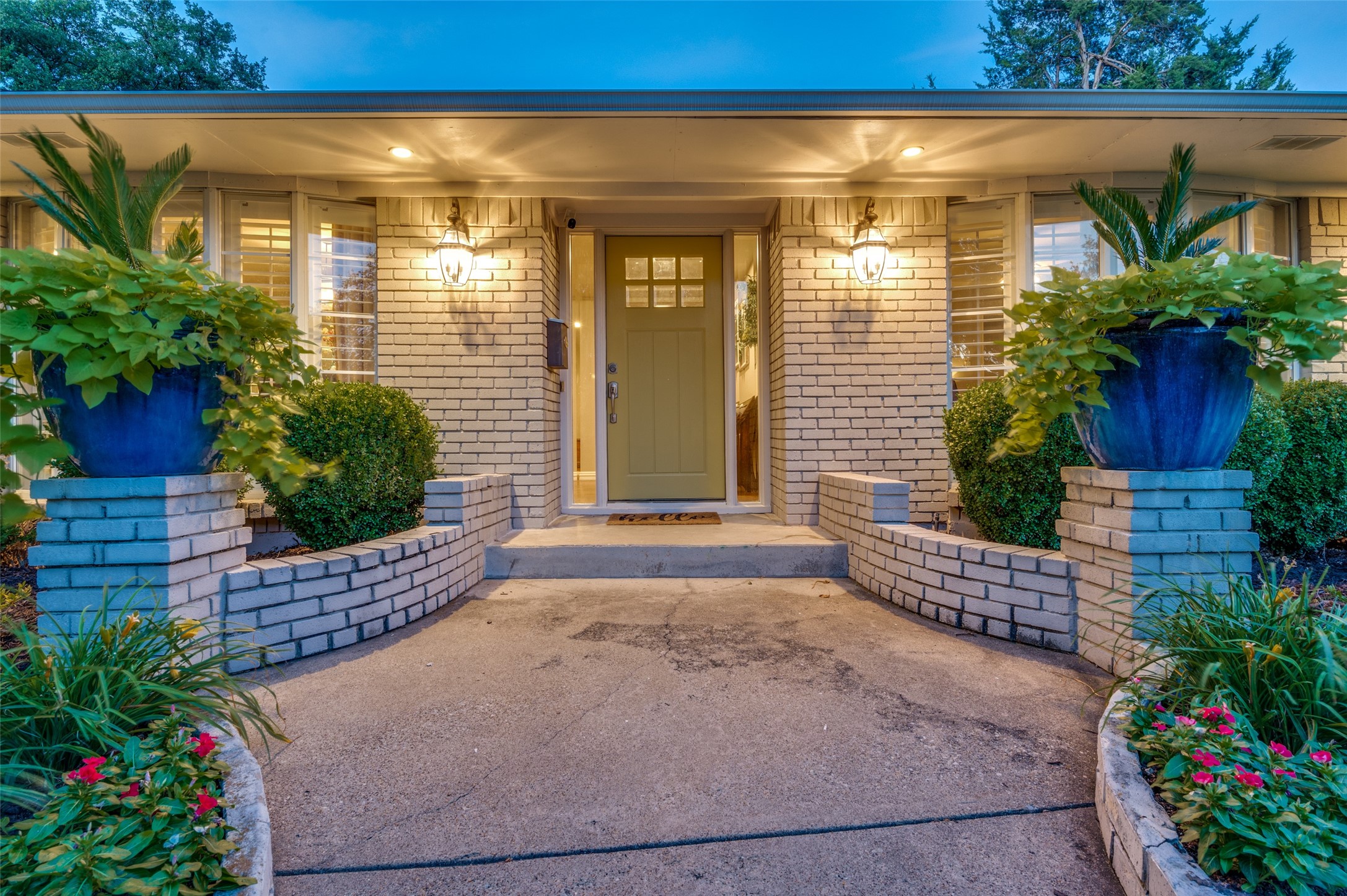 12106 Landlock Drive Dallas TX 75218