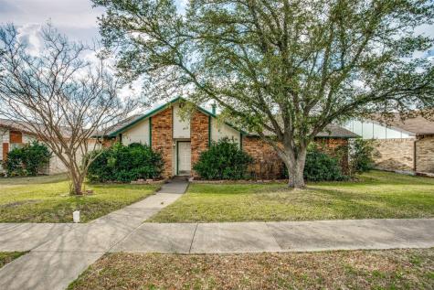 3706 Red Oak Drive Garland TX 75043