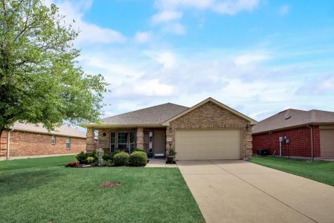 3209 Spruce Street Royse City TX 75189