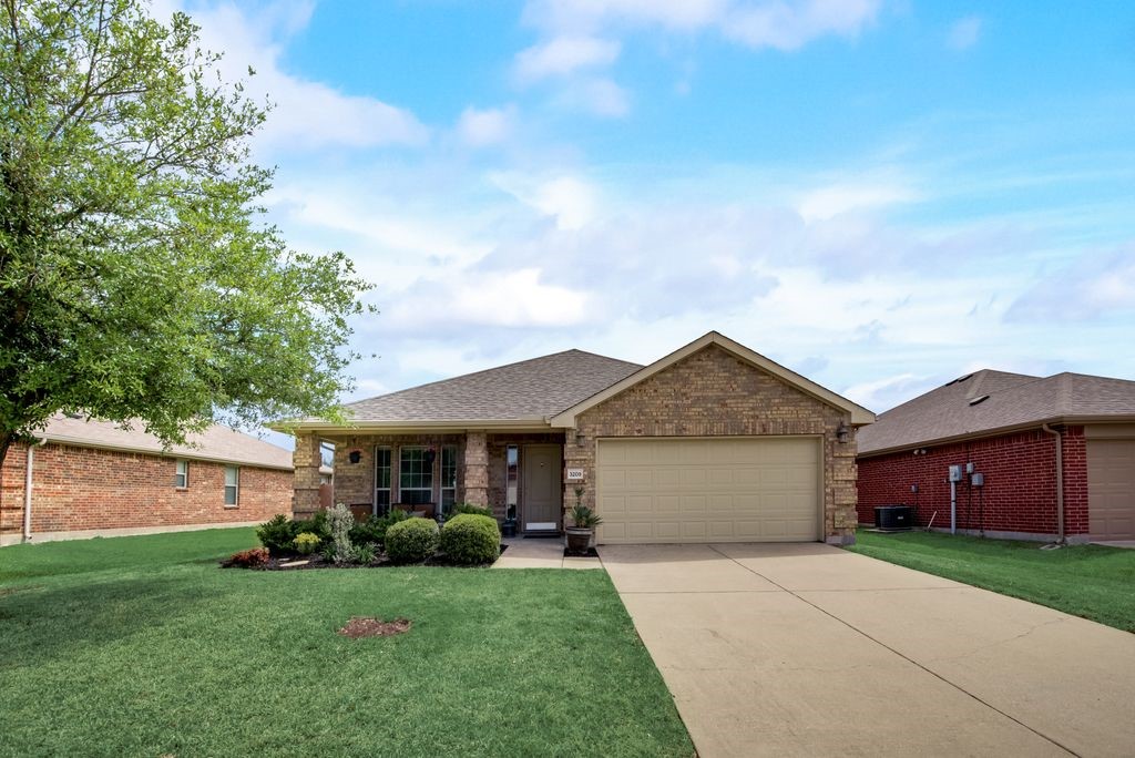 3209 Spruce Street Royse City TX 75189