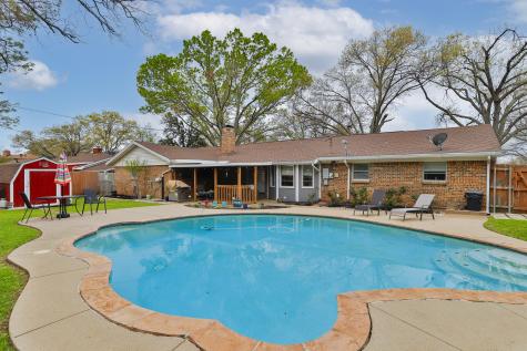 4000 Golden Oaks Drive Haltom City TX 76117
