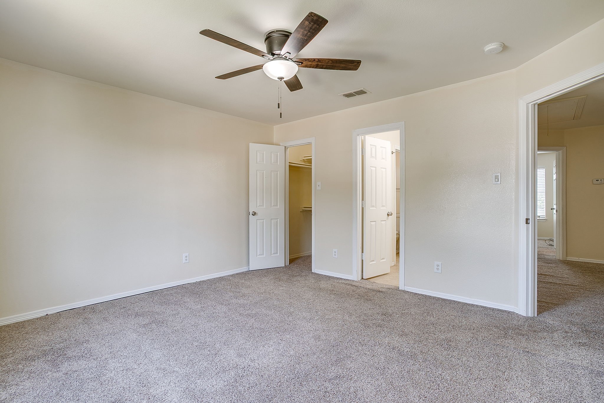 5711 Homestead Road Arlington TX 76017