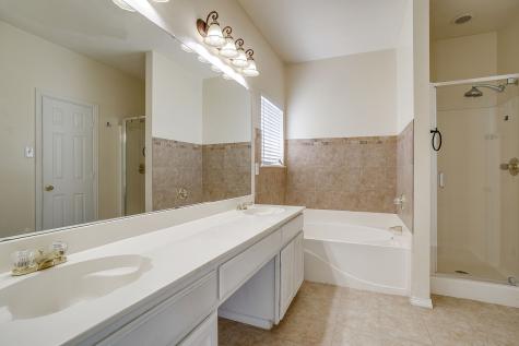 5711 Homestead Road Arlington TX 76017