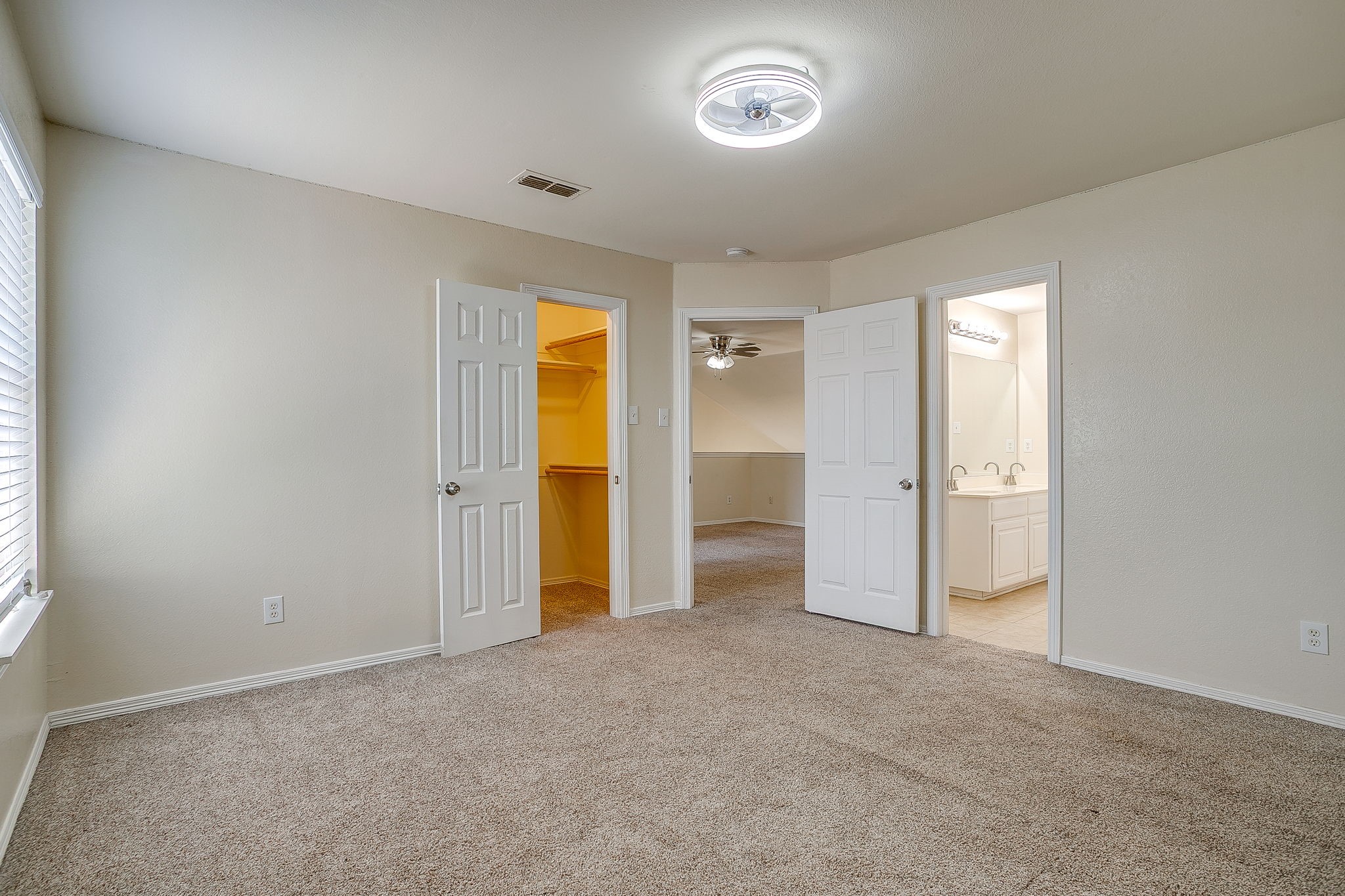 5711 Homestead Road Arlington TX 76017