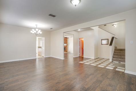 5711 Homestead Road Arlington TX 76017