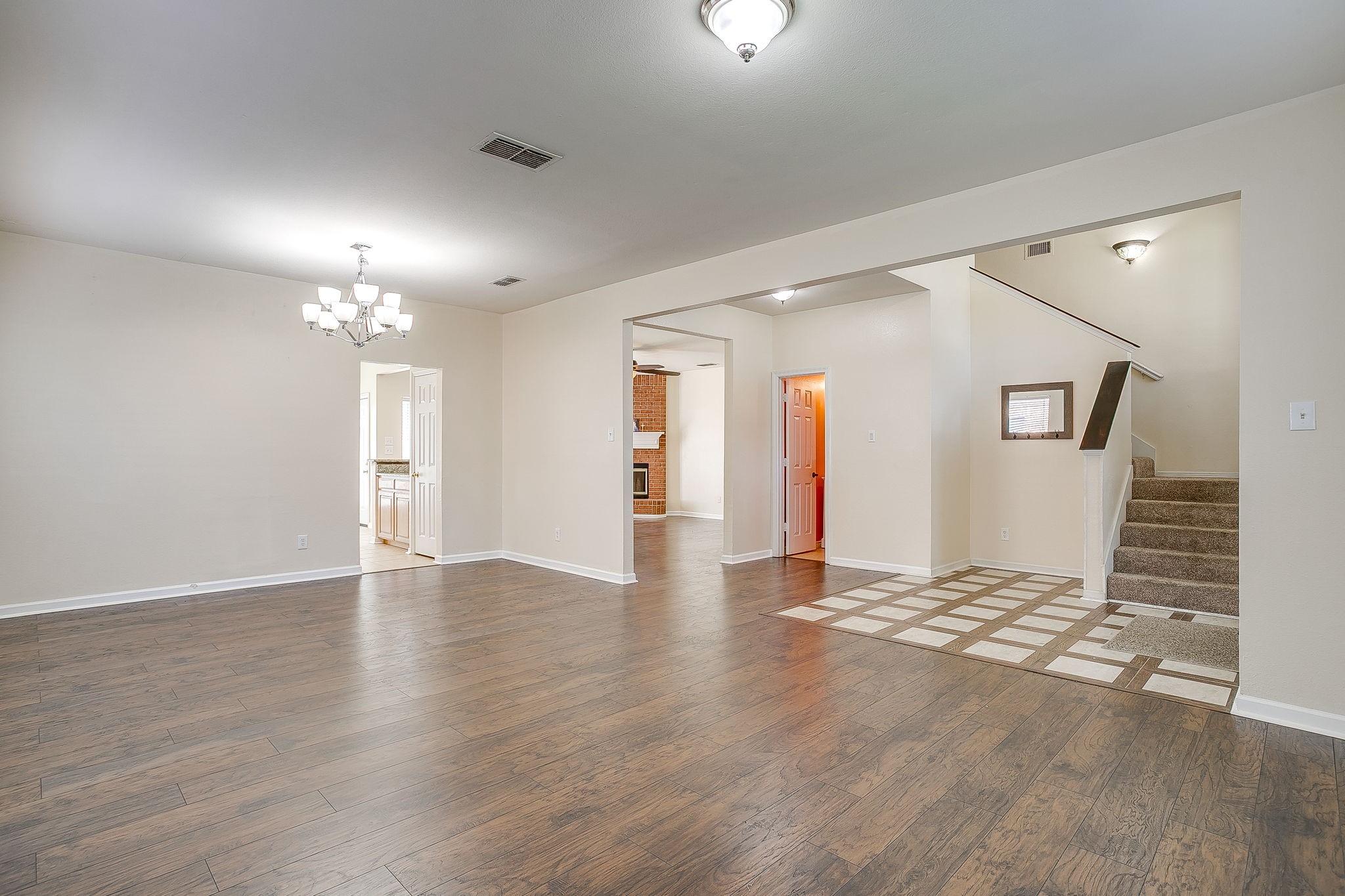 5711 Homestead Road Arlington TX 76017