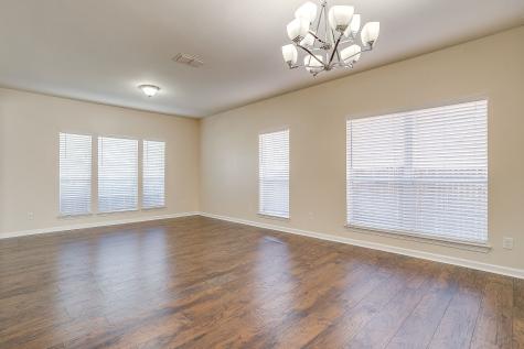 5711 Homestead Road Arlington TX 76017