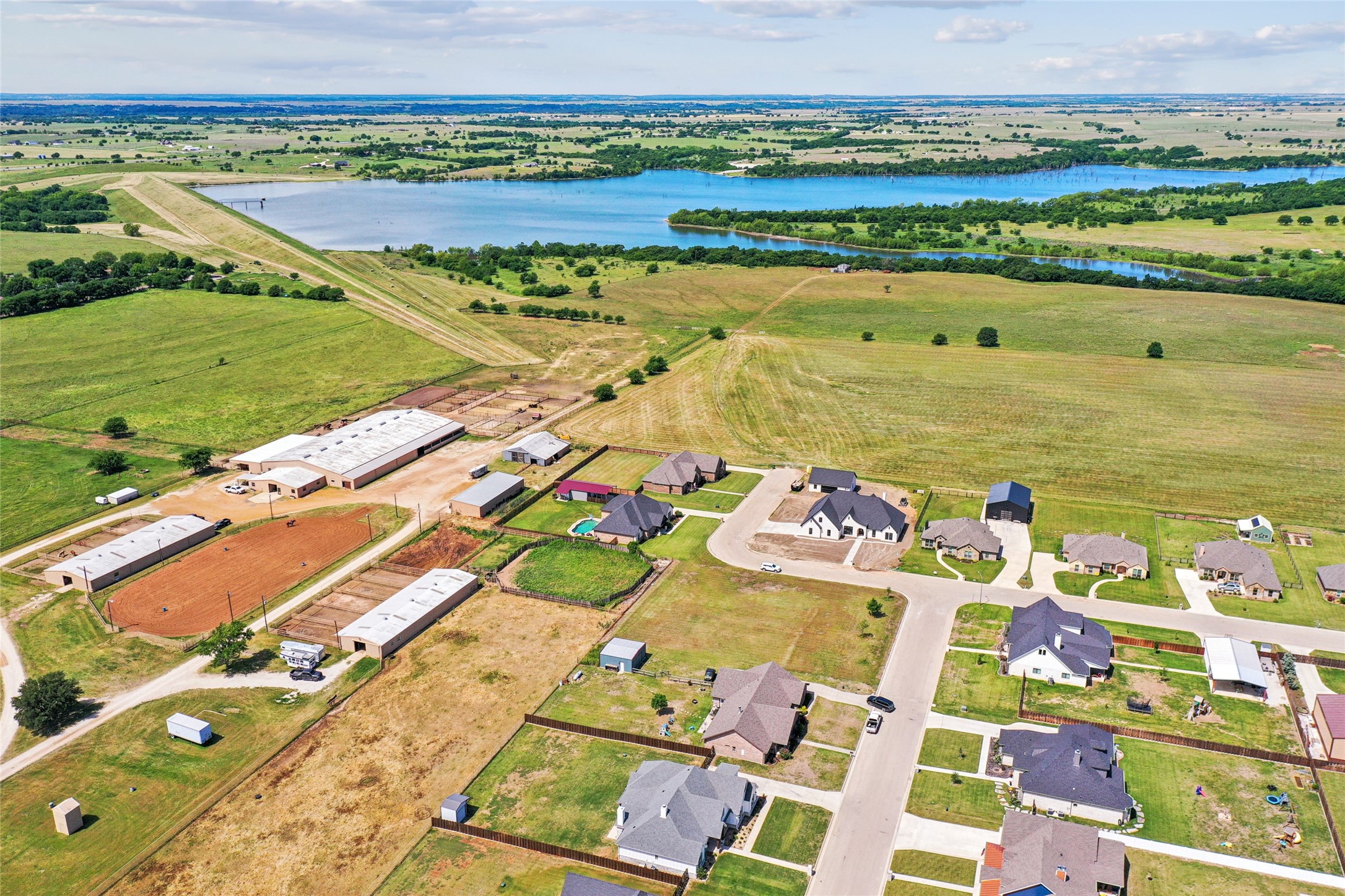 210 Lakecrest Drive Muenster TX 76252