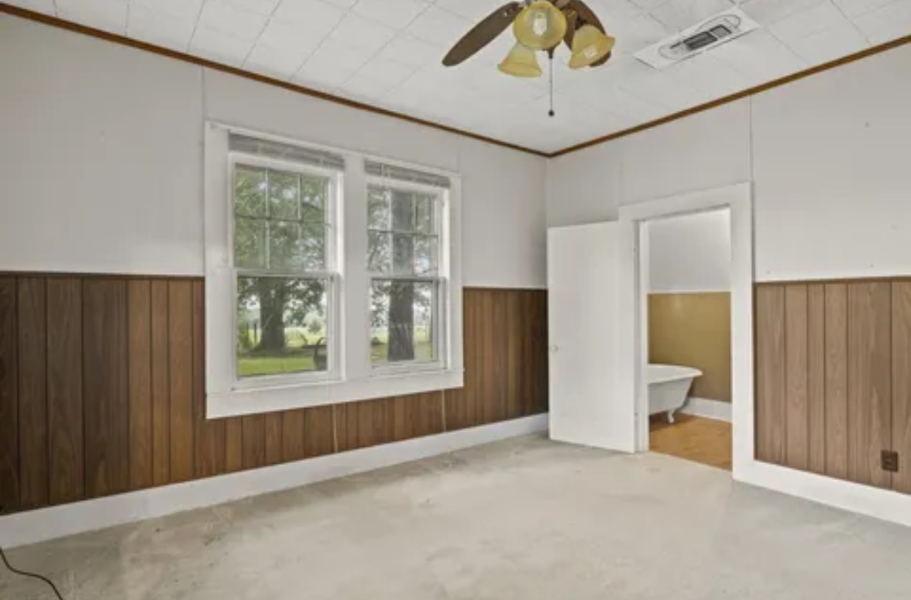 304 Daingerfield Street Naples TX 75568