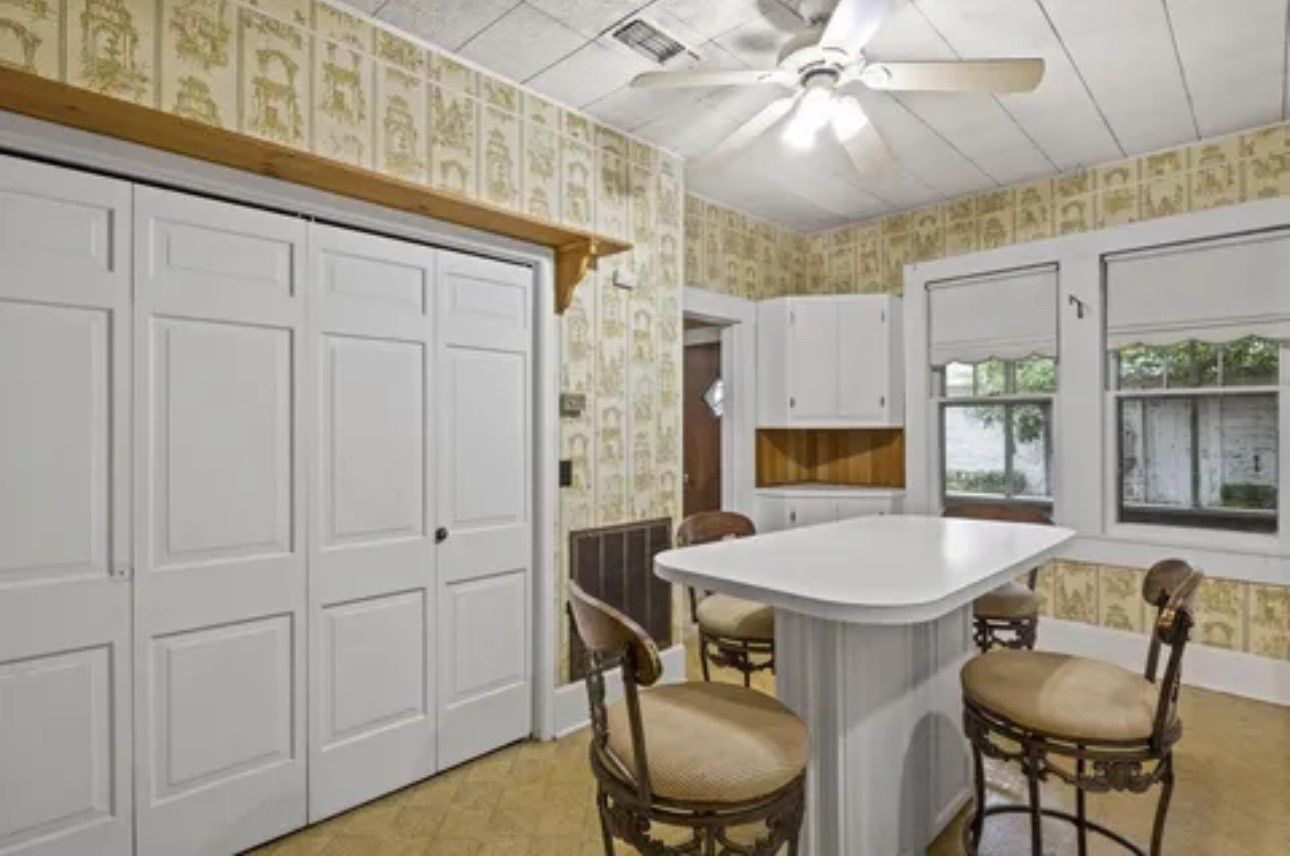304 Daingerfield Street Naples TX 75568