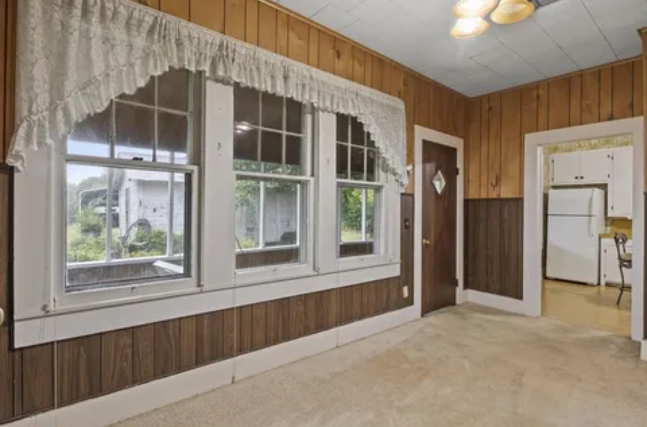 304 Daingerfield Street Naples TX 75568