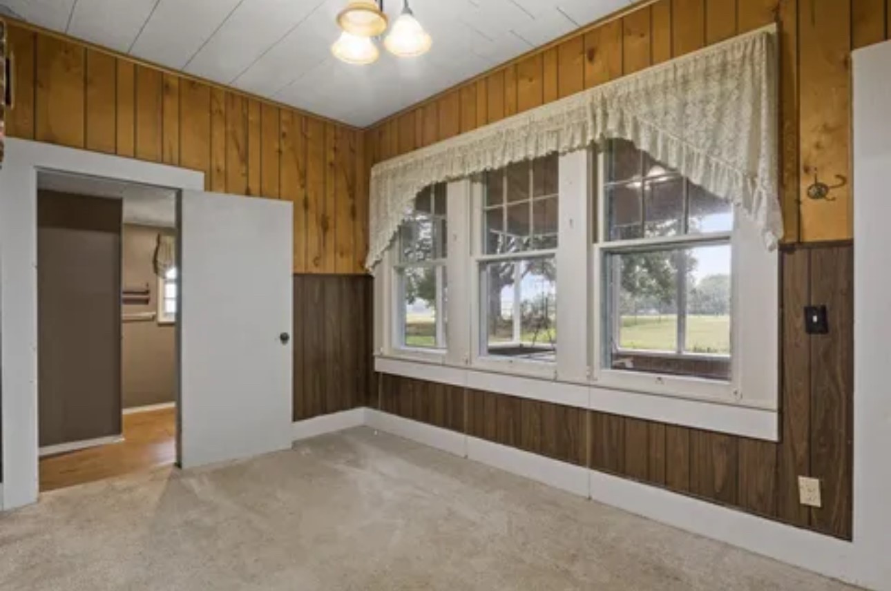 304 Daingerfield Street Naples TX 75568